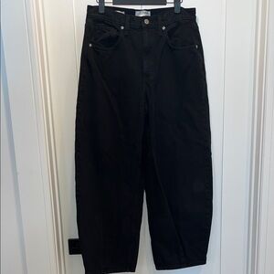 Universal Thread Black High Rise Easy Barrel Ankle Jeans.